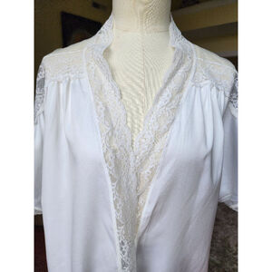 Women's Ilise Stevens Robe Medium White Lace Trim VINTAGE Bridal/Wedding